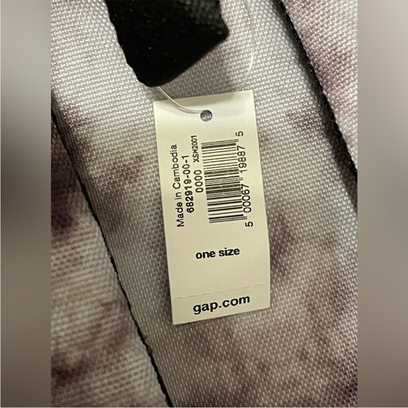 GapKids Star Wars Darth Vader Recycled Tie-Dye Backpack - Picture 4 of 6